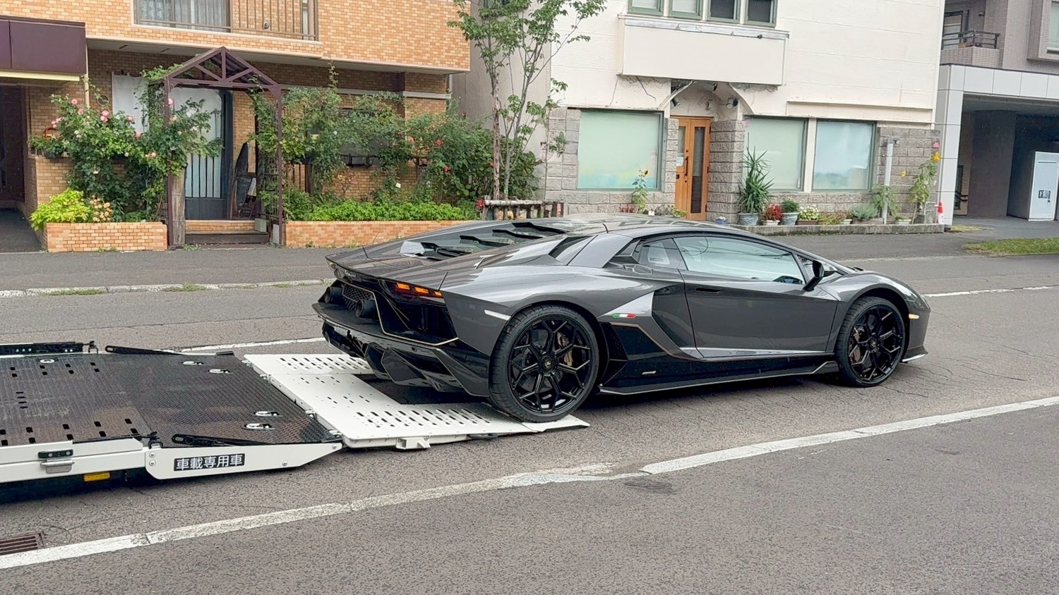カスタムカー搬送